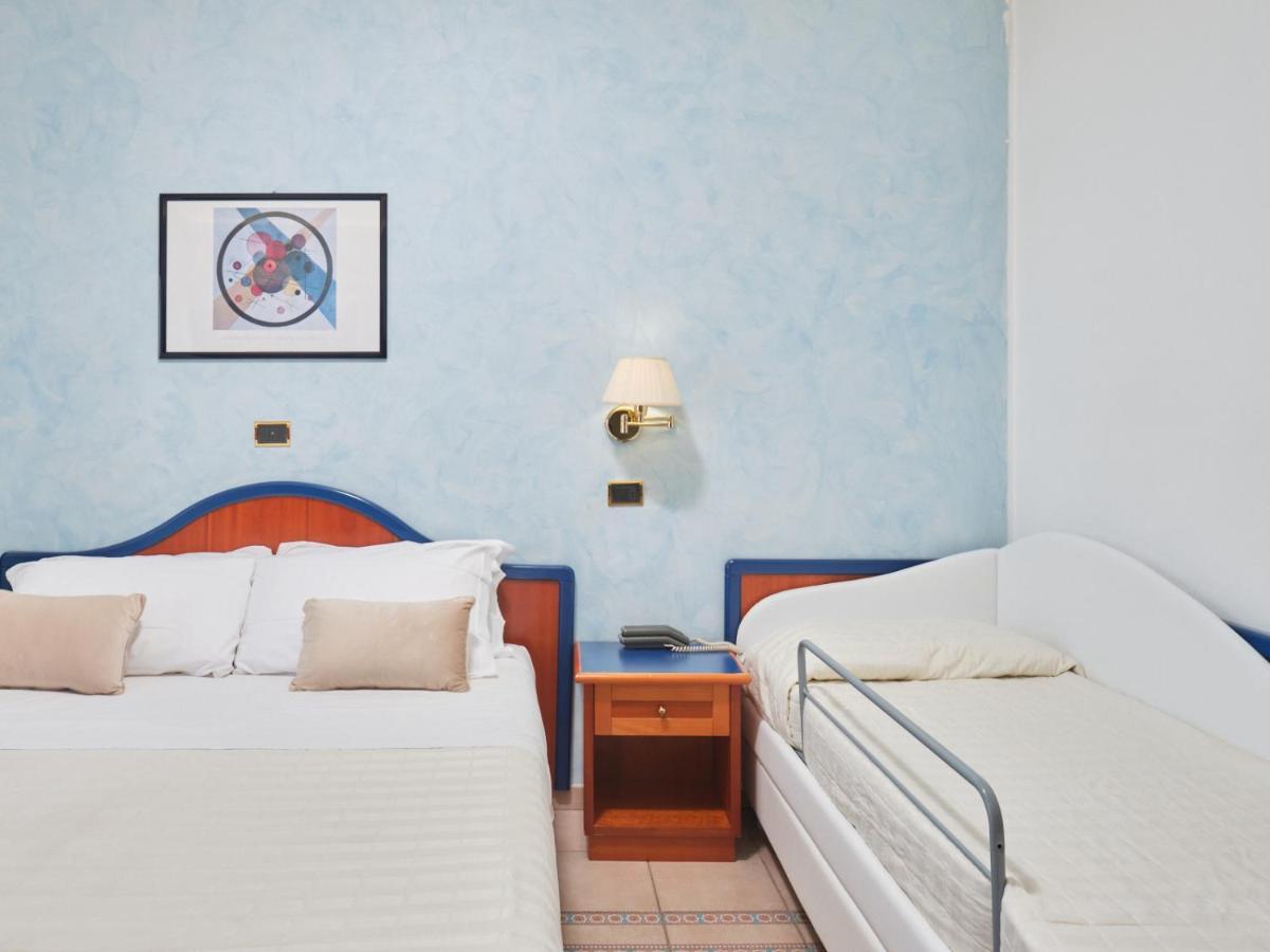 Hotel Ascot Riccione Luaran gambar